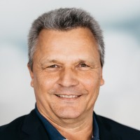 Ralf Motz Email
