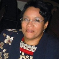 Luster Employee Helen's profile photo
