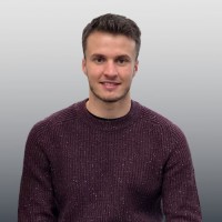 Adrian Carrière Email