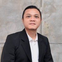 Arnold Sigisa Email