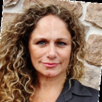 Kelly Bender Email & Phone Number