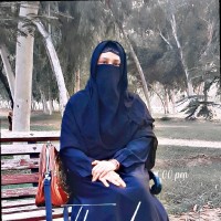 Amna Ajmal Email