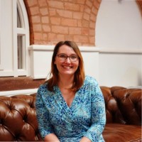 Re-engage Employee Jessica Doyle's profile photo