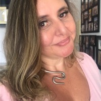 DESATIVADO Employee Heloise Oliveira's profile photo
