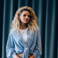 Jula Davidovic Email