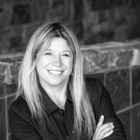 IDEAL Real Estate Employee Nuggett Carmalt's profile photo