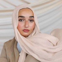Vela Scarves Employee Jeneen Elbershawi's profile photo