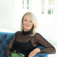 RE/MAX Above & Beyond Employee Katy Brahler's profile photo