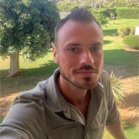 Andreas Hardt Email