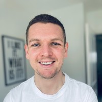 Oliver Bennett Email