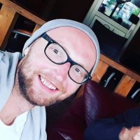 Pavel Makovec Email