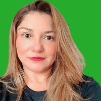 Carolina Pereira Email
