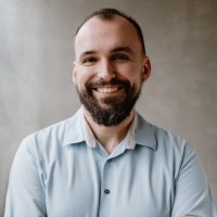Piotr Bojdoł Email