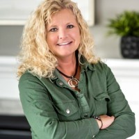 Leanne Henry Email & Phone Number