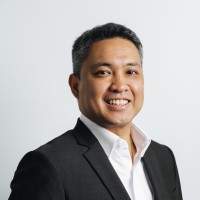 E-mail e número de telefone de Raffy Fajardo