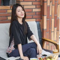 Li 李 Email & Phone Number