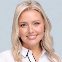 CBRE Global Workplace Solutions (GWS) Employee Hollie Curfman's profile photo