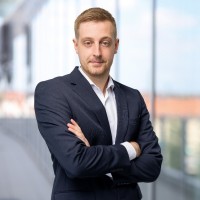 Maximilian Eckert Email