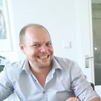 Bart Blom Email