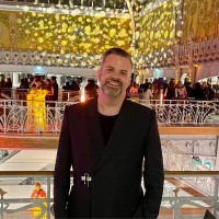 Louis Vuitton Employee Daniel Mays's profile photo