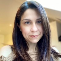 Email e telefono di Maria Constantinou