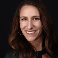 Shayna Treuter Email & Phone Number