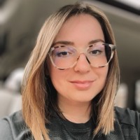 Steadman Hawkins Clinic - Denver Employee Justine Rupnow's profile photo