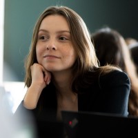 Cornelia Moraru Email