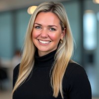 Hightouch Employee Elli Eldiwany's profile photo