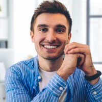 Dominik Wallner Email