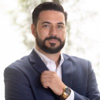 Oscar Muñoz Email