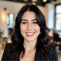 CCL Brasil Employee Fabiana Pomilio's profile photo
