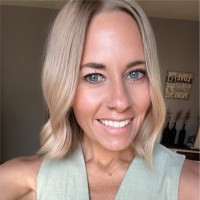 Jenna Kiomento Email & Phone Number