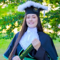 Phoenix Express Employee Julia Borba's profile photo