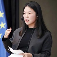 Jingqiu Zhang Email