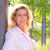 Kingswood Senior Living Community Employee Kelli Bailey's profile photo