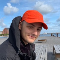 Lukas L. Email