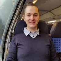Ivo Kamalis Email