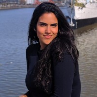 Qconcursos Employee Amanda Sobral's profile photo