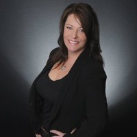 Michelle Stowell Email