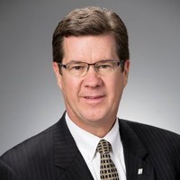 Lynn Groves