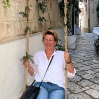 Trudie van Steen Email