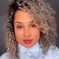 Bravo Caminhões Ônibus Employee Morgana Araujo's profile photo