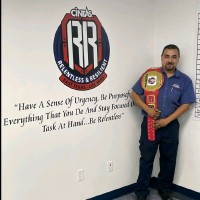 Cintas Employee Eli Vasquez's profile photo