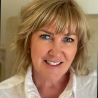 Kate Emms Email