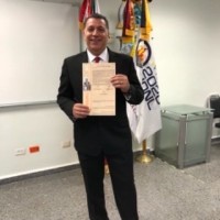 Humberto de Leon Email