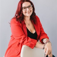 Jacqui M. Email & Phone Number