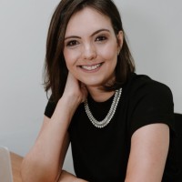 i-Study Interactive Learning Employee Karin Heuert Galvão's profile photo