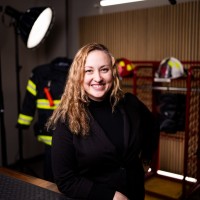 Elizabeth McMullen Email & Phone Number