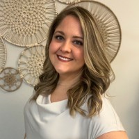 E-mail e número de telefone de Michelle Bender